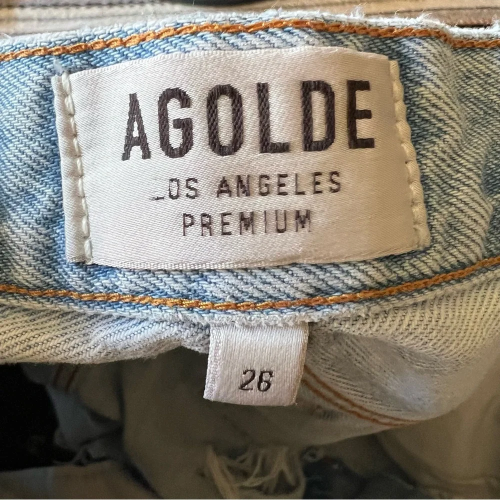 Agolde PARKER VINTAGE CUT OFF DISTRESSED SHORT IN ANIMATE SIZE 26